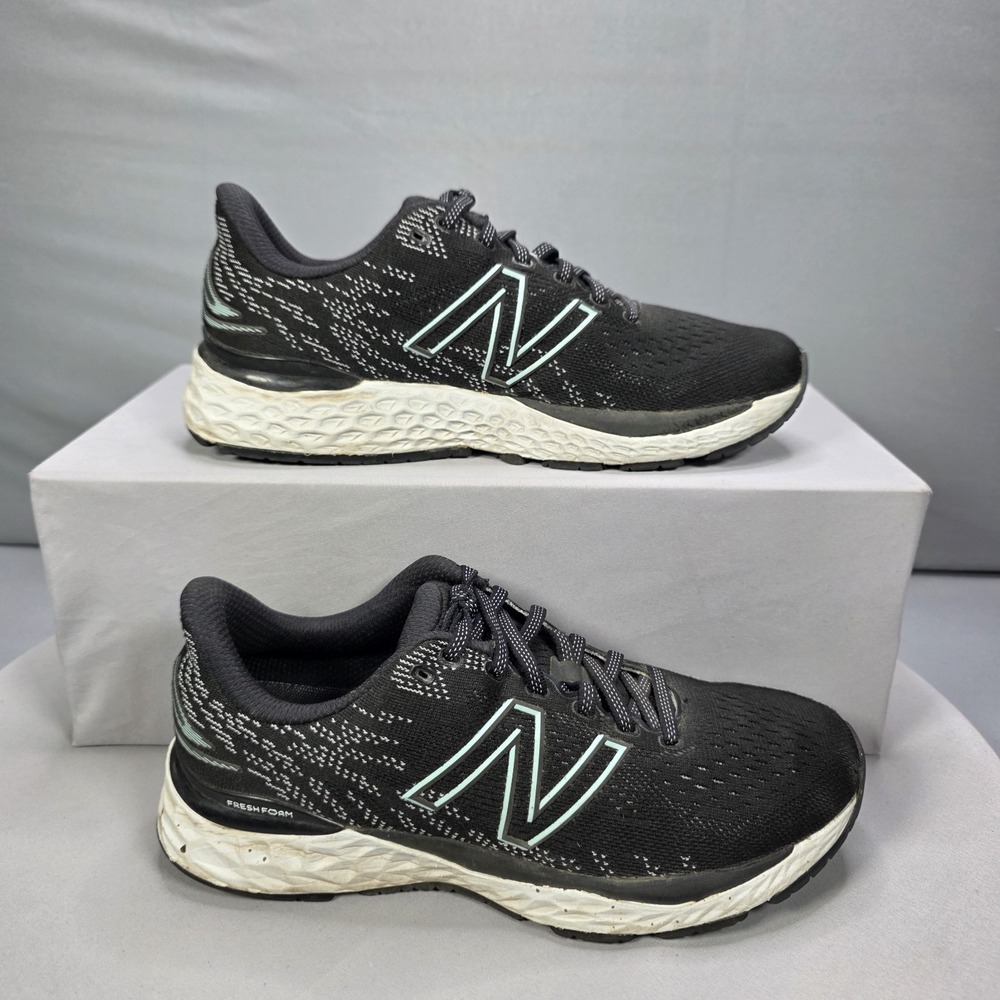 New Balance Fresh Foam 880v11 Womens Size 9 B Black Running Shoes Sneakers